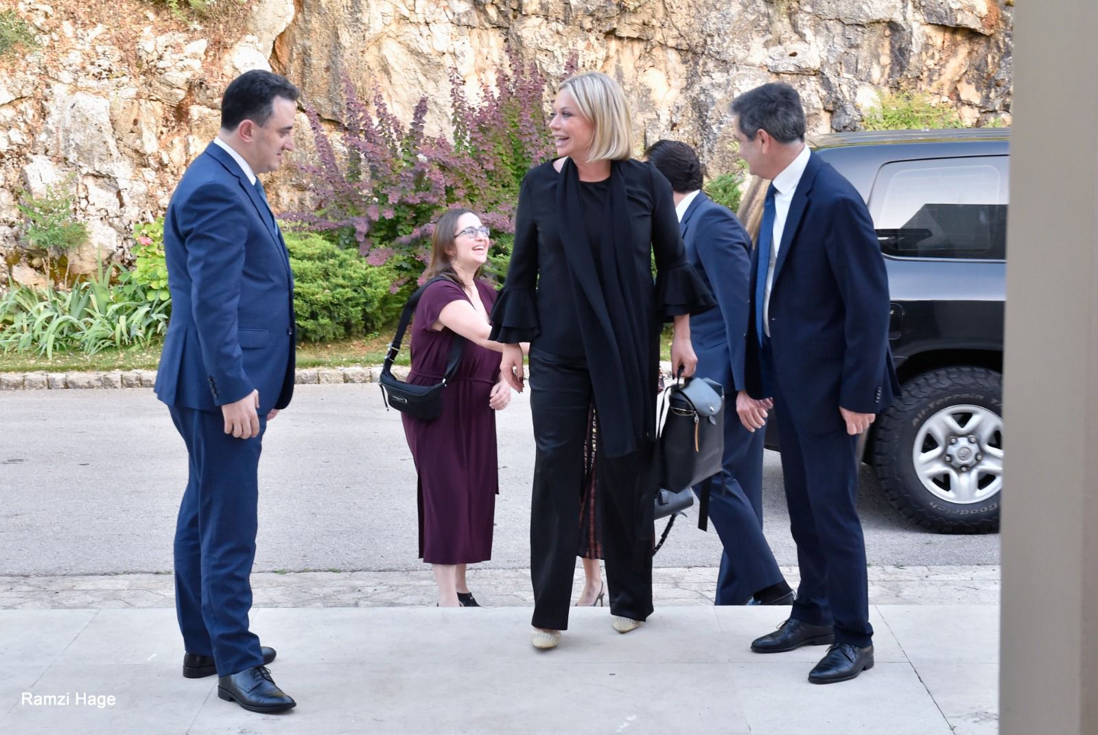 جعجع التقى بلاسخارت... وكتاب لغوتيريس حول أزمة اللجوء السوري